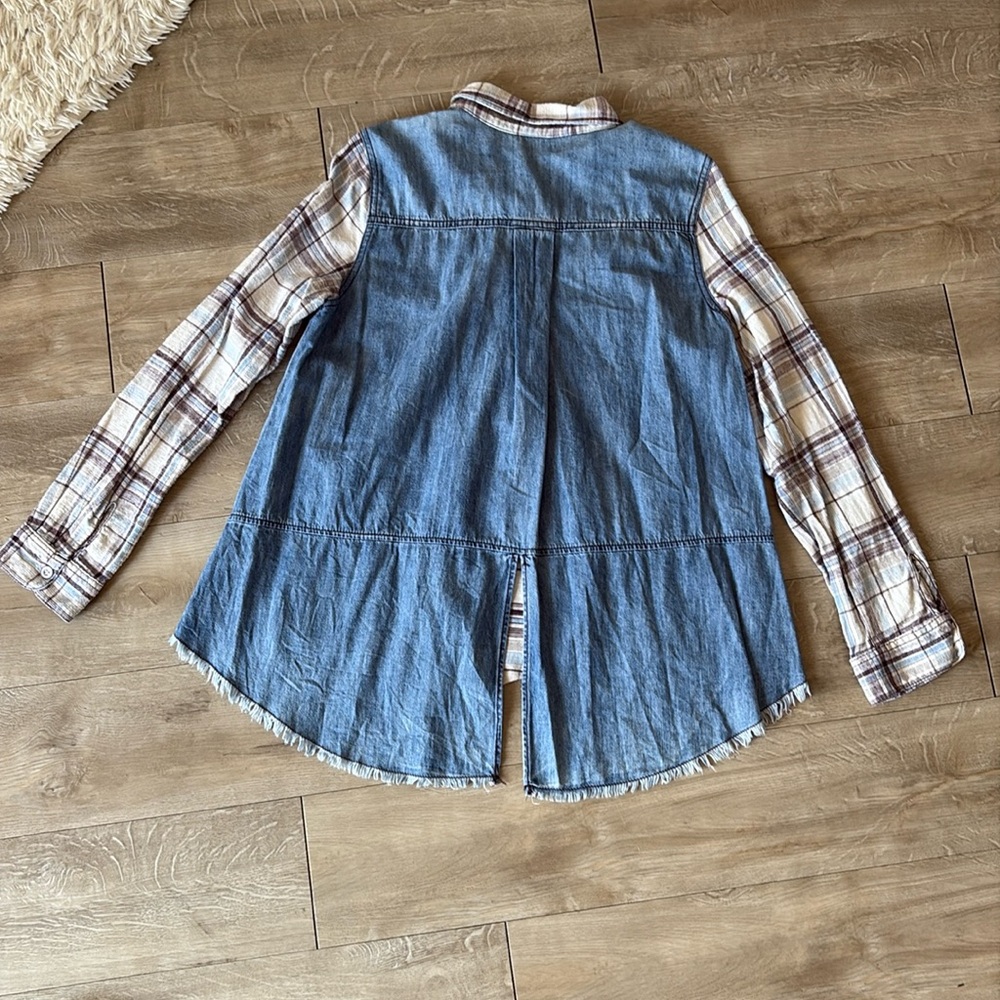 Free People Blue and Brown Button Down Shirt with Denim Size Medium - Picture 7 of 7